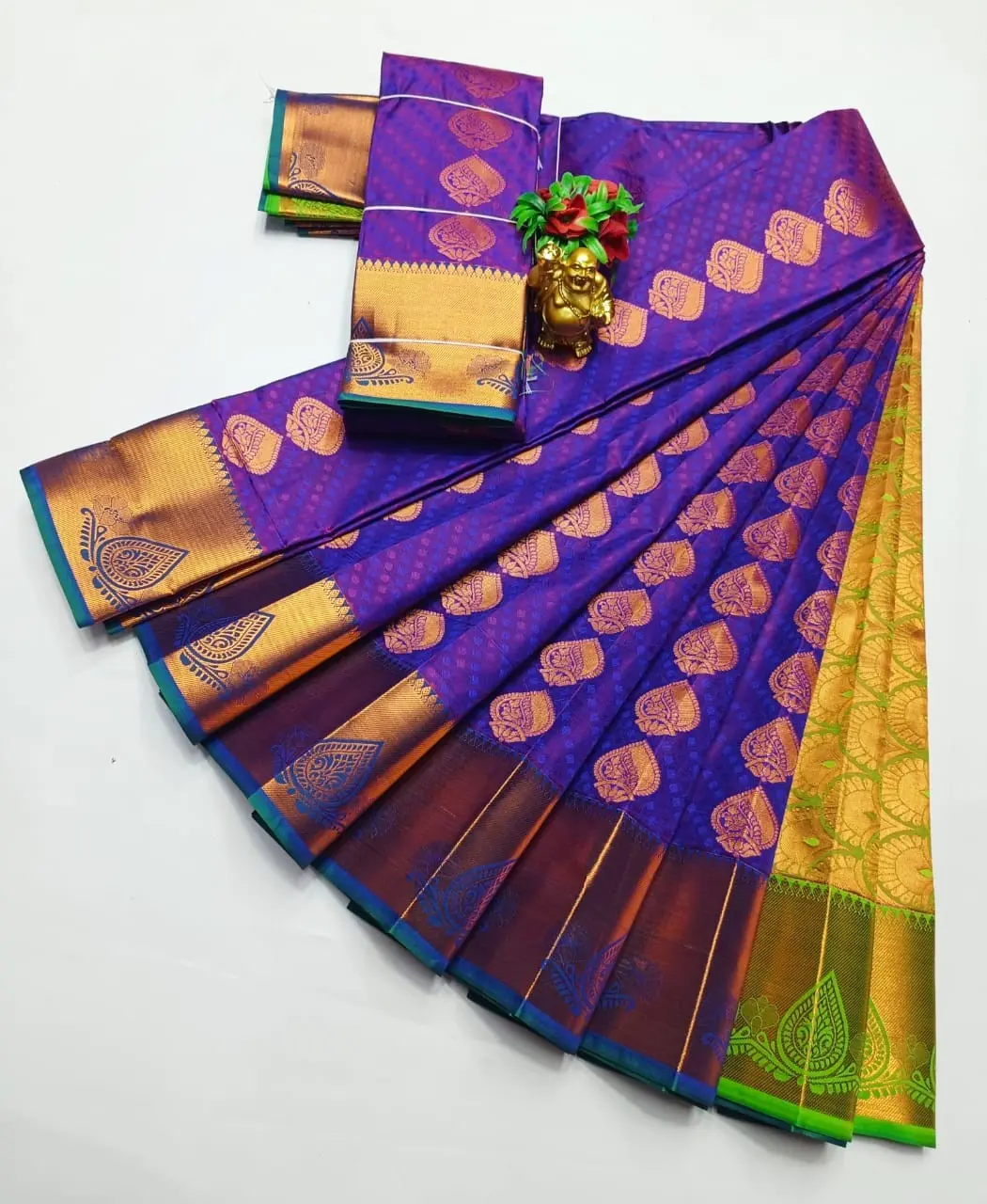 KANCHIPURAM ELEGANT WEDDING SAREES WITH BLOUSE PIECE