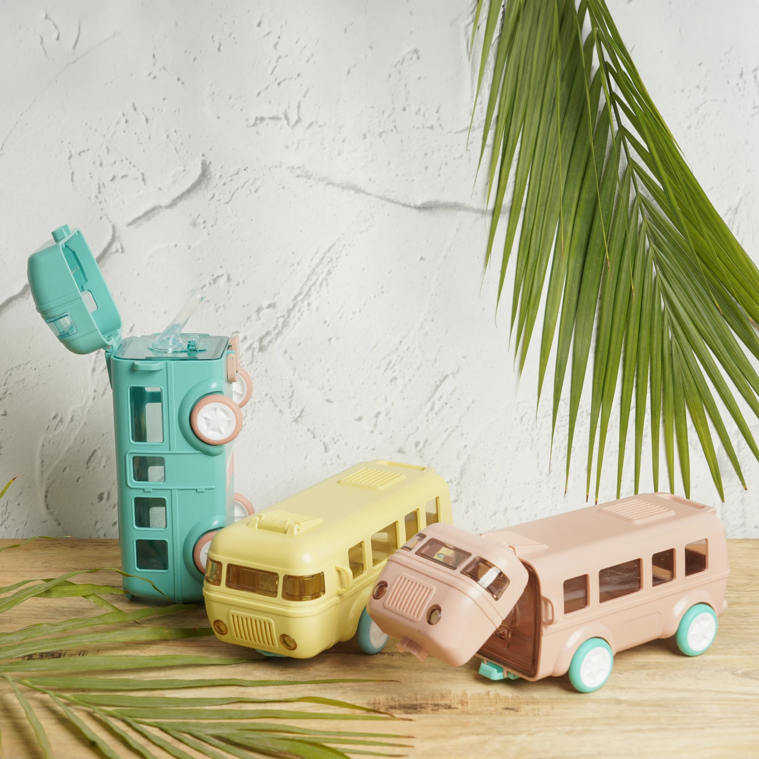ilearnngrow - Bus shape bottle