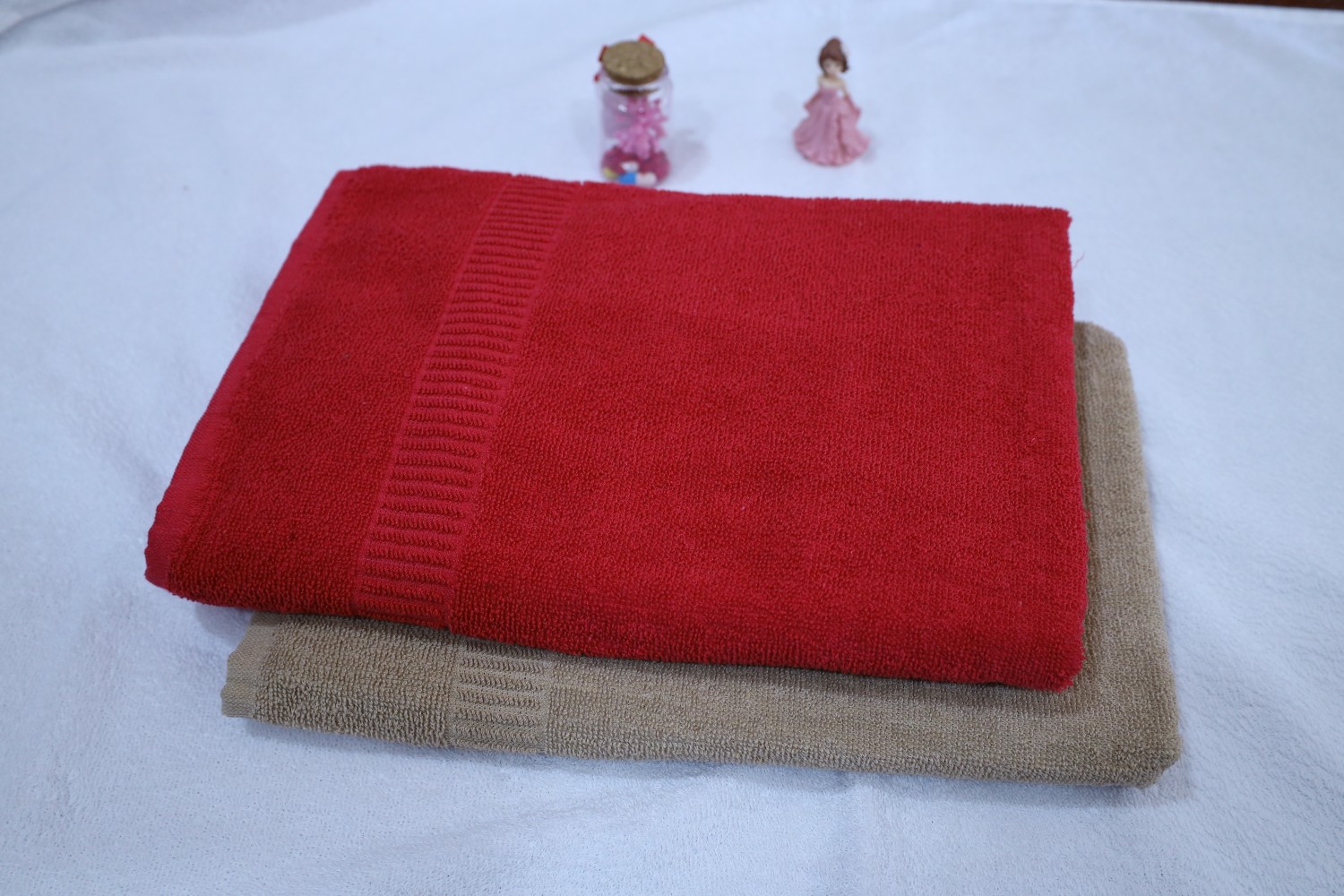 Taurusent Super Soft 100% Cotton High Absorbing Turkey Bath Towel, Size: 30x60 inches (450 GSM) - Pack of 2 (Red & Beige)