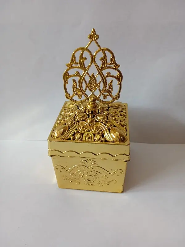 Wedding Return gift box | Pooja functions | Birthdays | Partys | Decorating plates for all occations | Multipurpose use