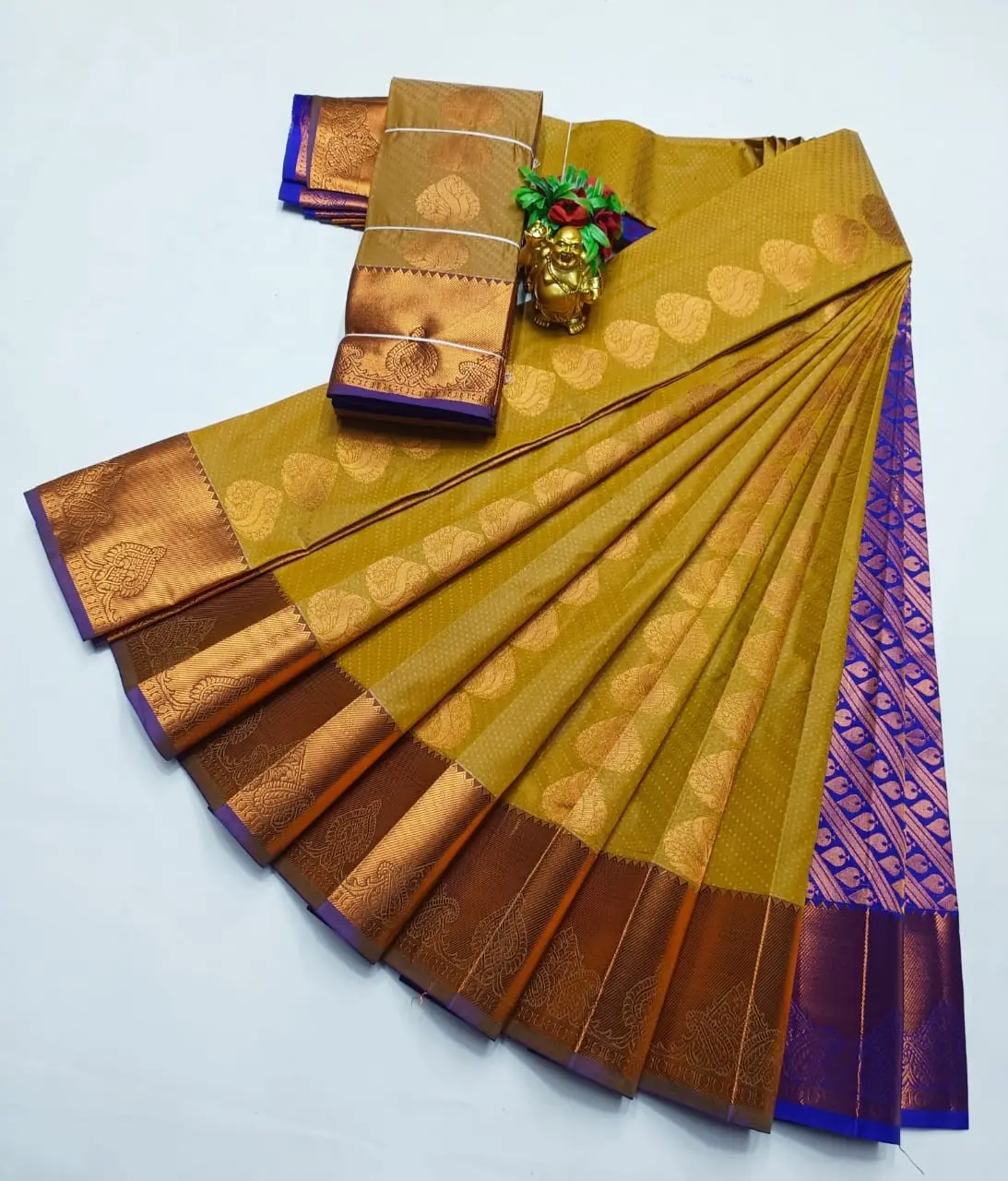 KANCHIPURAM ELEGANT WEDDING SAREES WITH BLOUSE PIECE