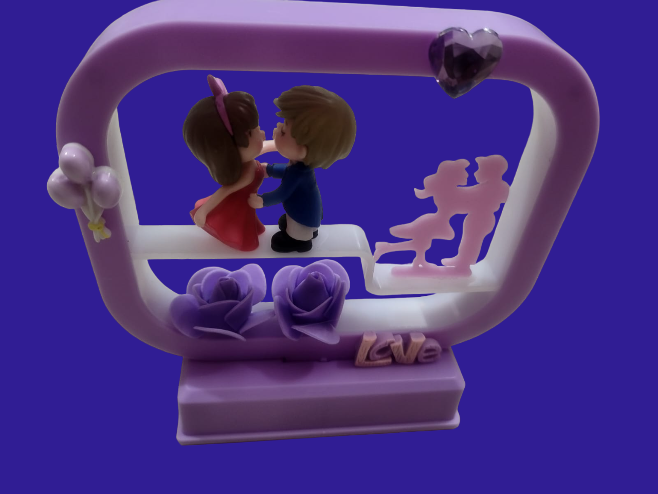 Lilone Romantic Couple Showpiece Heart Shape Valentine Gift for Girlfriend  Boyfriend (4x4x2 Inch, Red) : Amazon.in