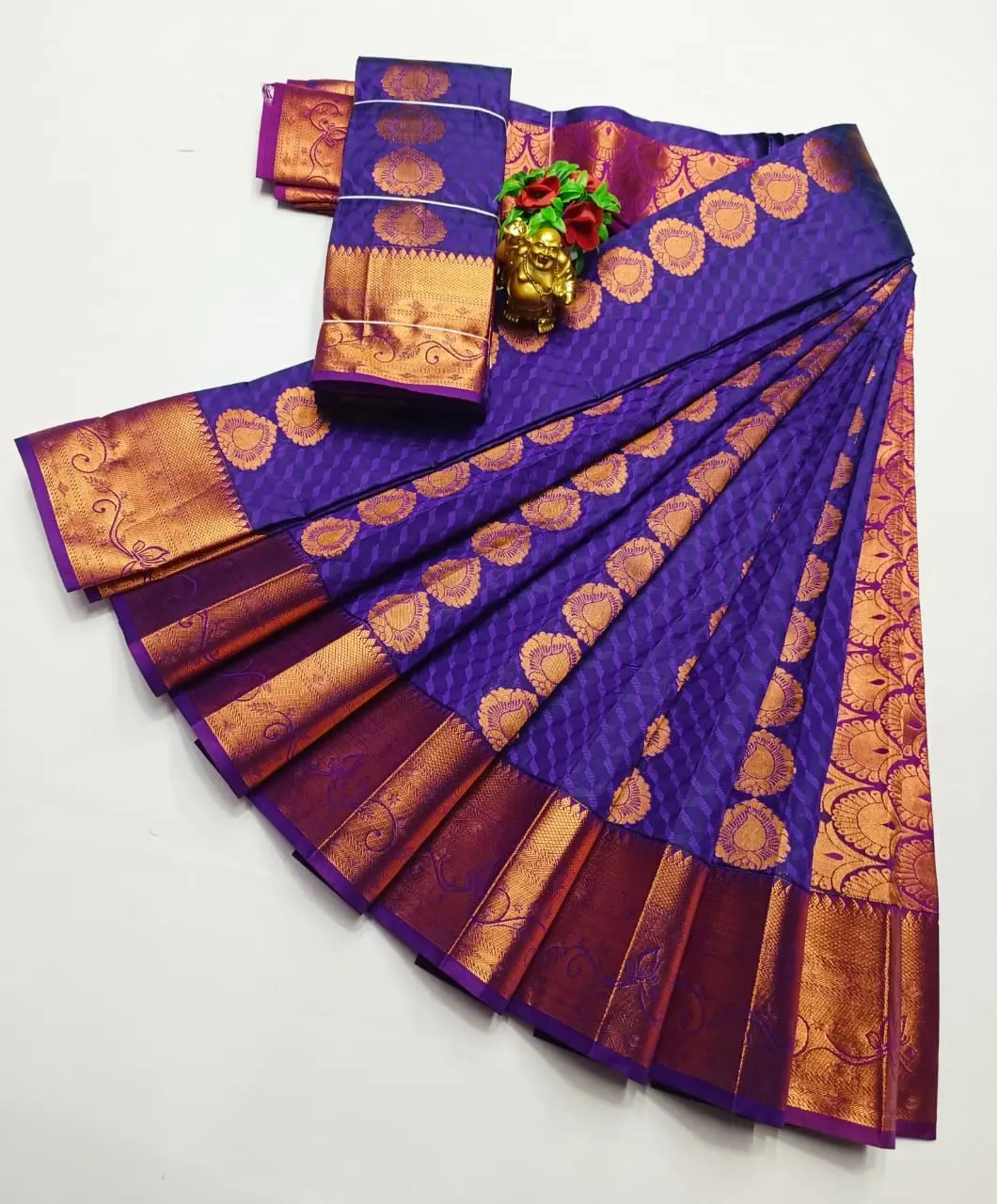 KANCHIPURAM ELEGANT WEDDING SAREES WITH BLOUSE PIECE