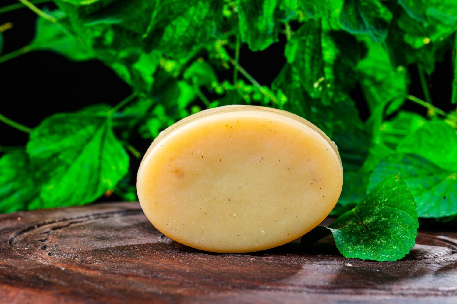 Ezhil Organic Kuppaimeni Handmade Soap | Herbal Soap(75gms)