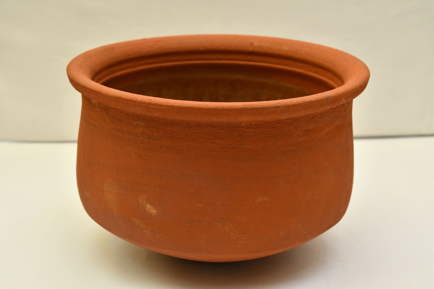 Kushi Traders - Earthen Pot/Clay Pot/Cooking Vessel/Manchatti/Mud/Matki/Matka/Mitti Handi for Cooking and serving - 2.5 Litres