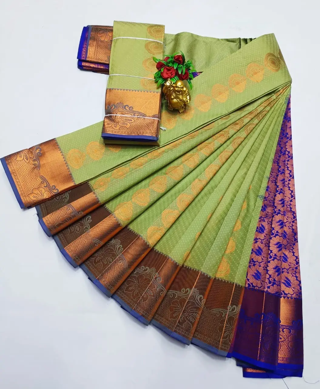 KANCHIPURAM ELEGANT WEDDING SAREES WITH BLOUSE PIECE