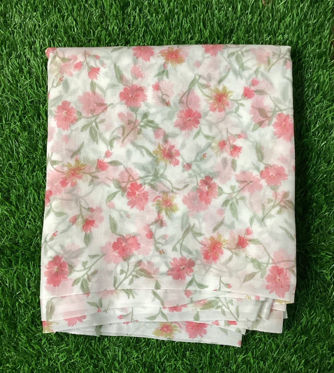Garden lentus polyester saree without blouse