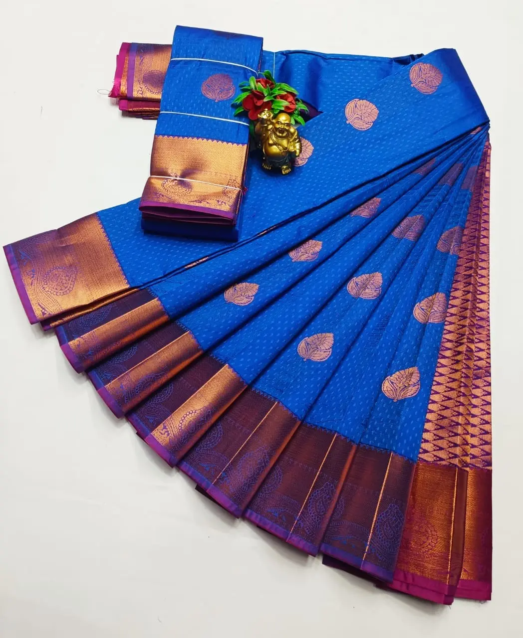 KANCHIPURAM ELEGANT WEDDING SAREES WITH BLOUSE PIECE