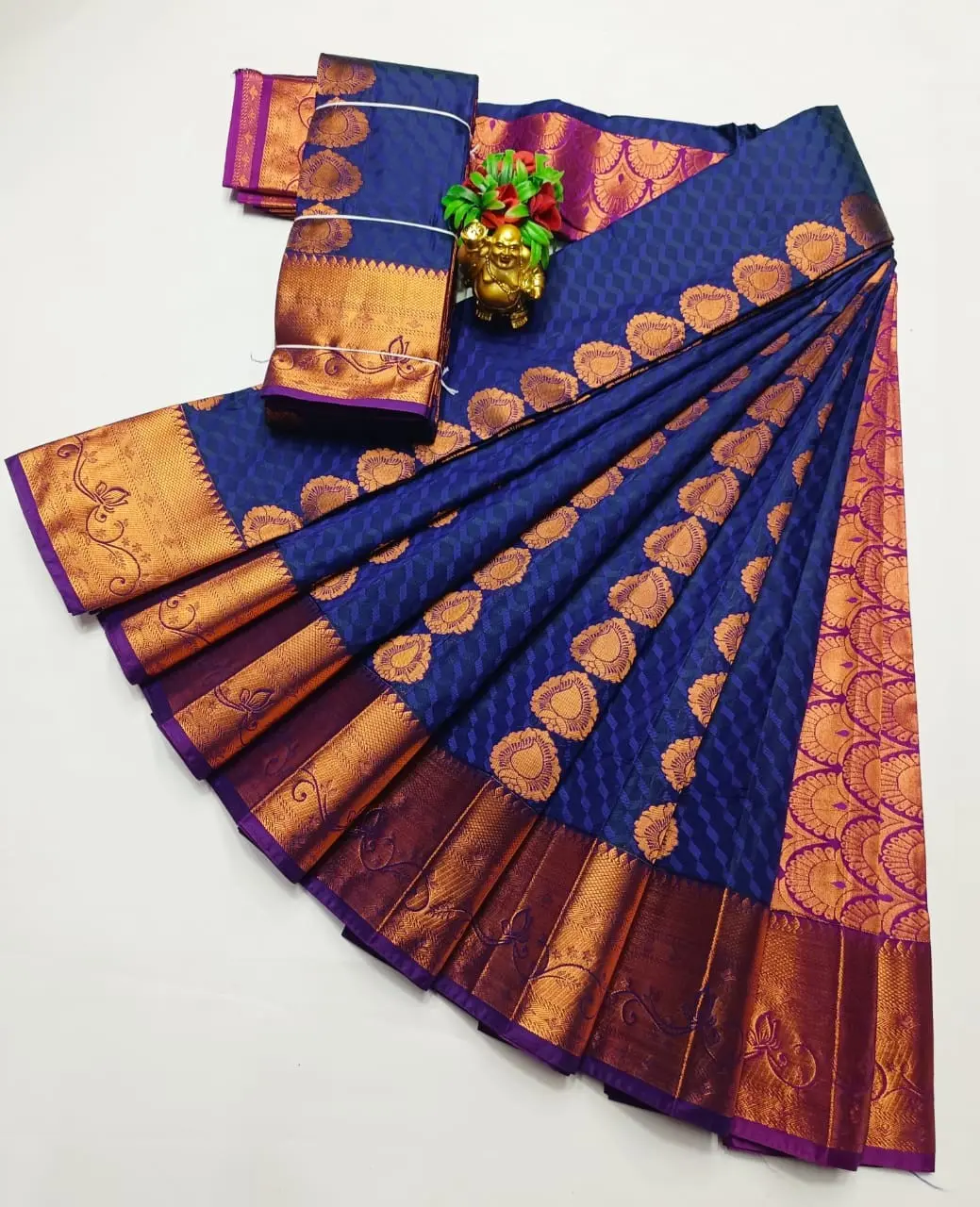 KANCHIPURAM ELEGANT WEDDING SAREES WITH BLOUSE PIECE