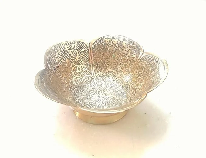 4 inches Brass Cumcum Turmeric Shikakai vibuthi storage Bowls Used Keeping Holy Vibuthi for Home puja Temple Festival Marriages Religious occations Thiruneeru Kinnam