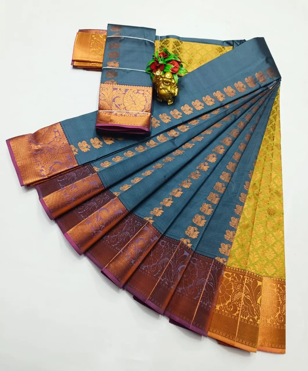 KANCHIPURAM ELEGANT WEDDING SAREES WITH BLOUSE PIECE