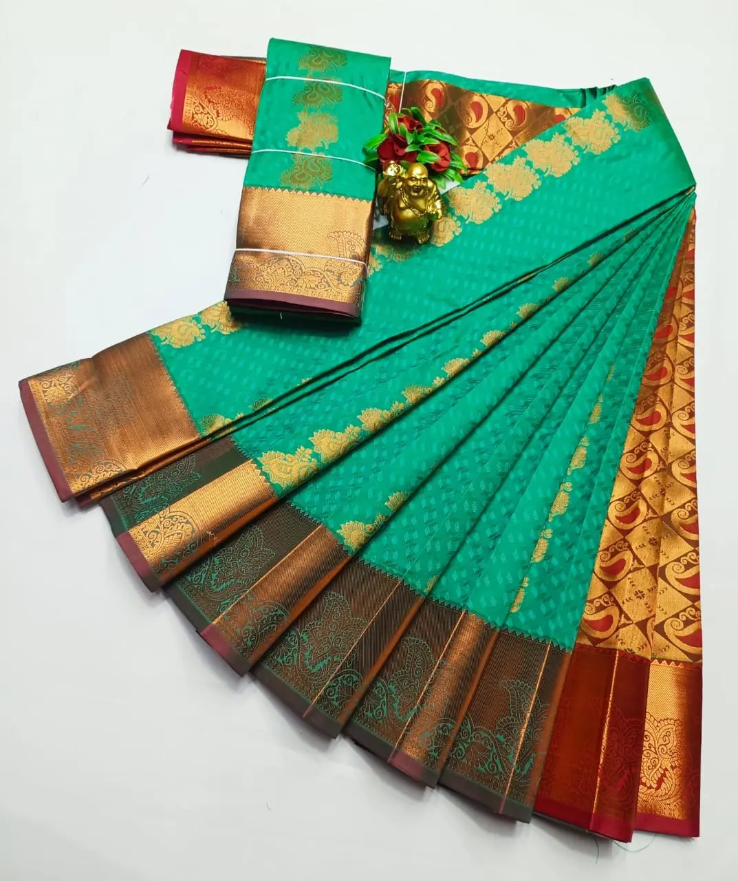 KANCHIPURAM ELEGANT WEDDING SAREES WITH BLOUSE PIECE