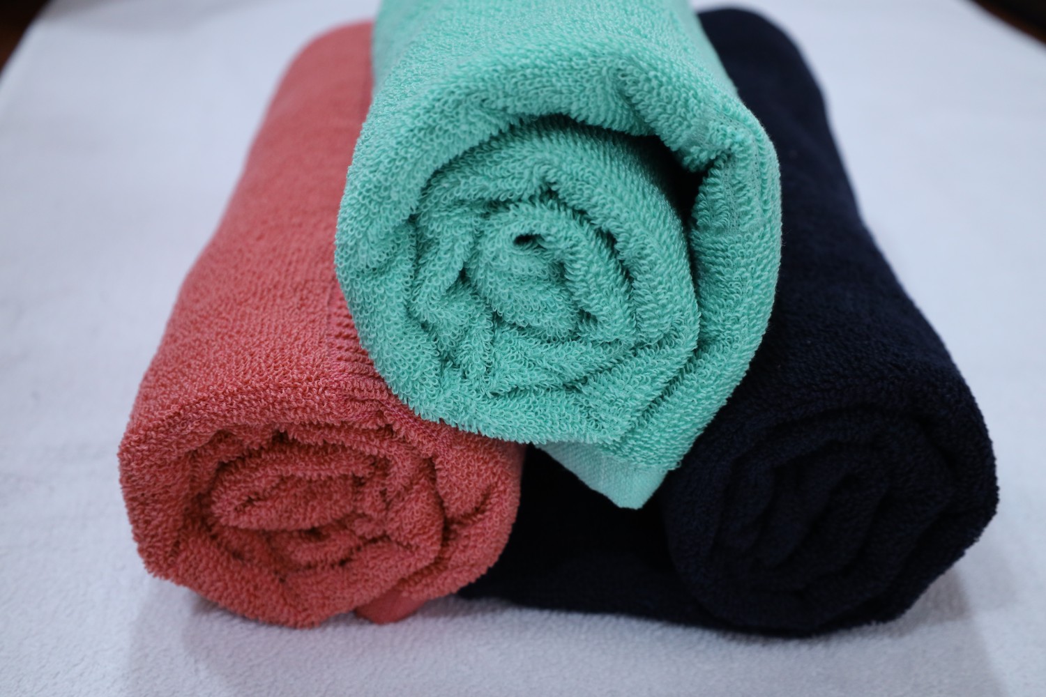 Taurusent Super Soft 100% Cotton High Absorbing Turkey Bath Towel, Size: 30x60 inches (450 GSM) - Pack of 3 (Darkblue-Peach-Aqua)