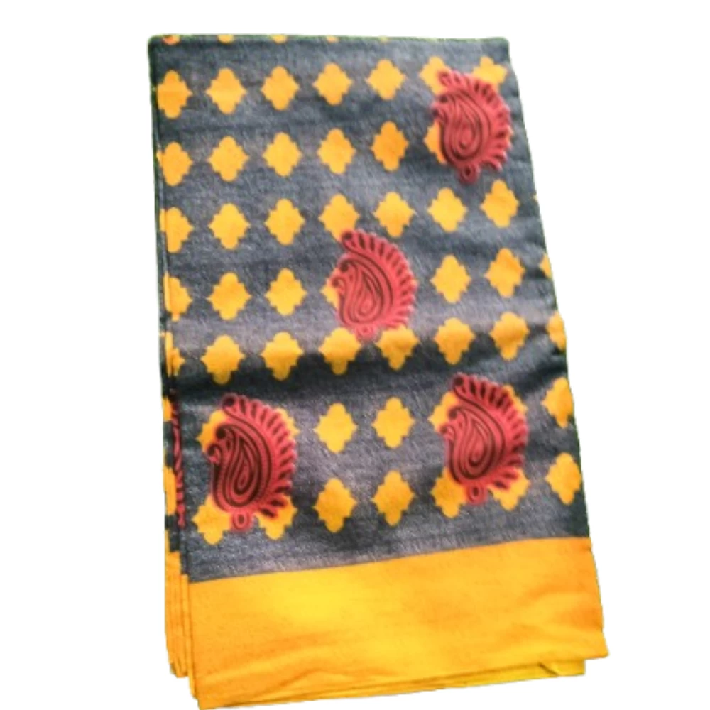 Women's cotton saree with running blouse.