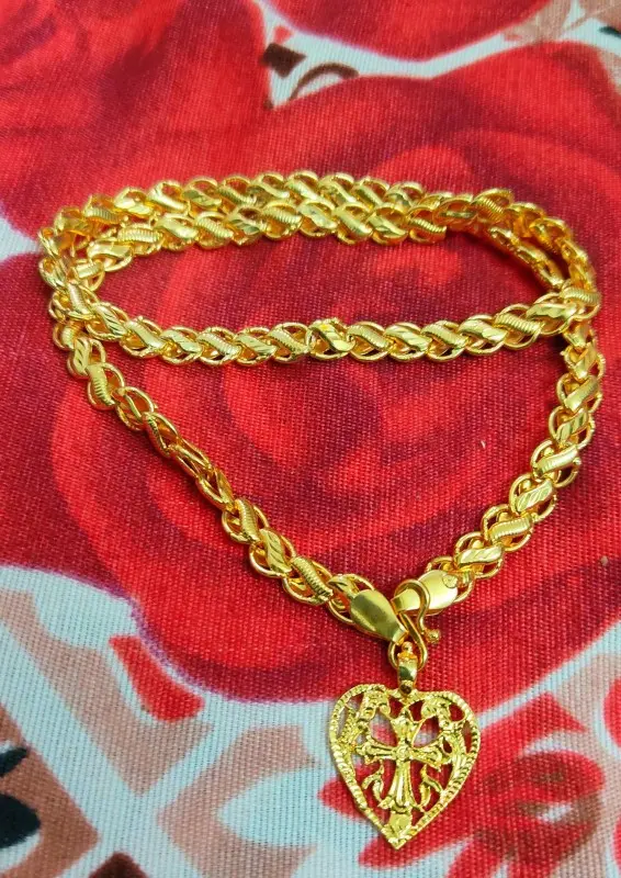 Traditional Christian Dollar Chain 18 Inch Short Chain